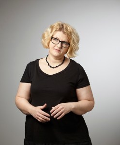 Erfahrung in der Moderation und Begleitung von Workshops sowie Kommunikation und Unternehmensberatung.